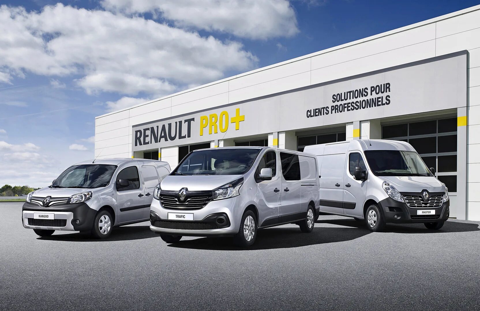 Renault group. Renault Master 2015. Renault 2016 коммерческий транспорт. Рено трафик 2015. Renault Group автомобили Renault.