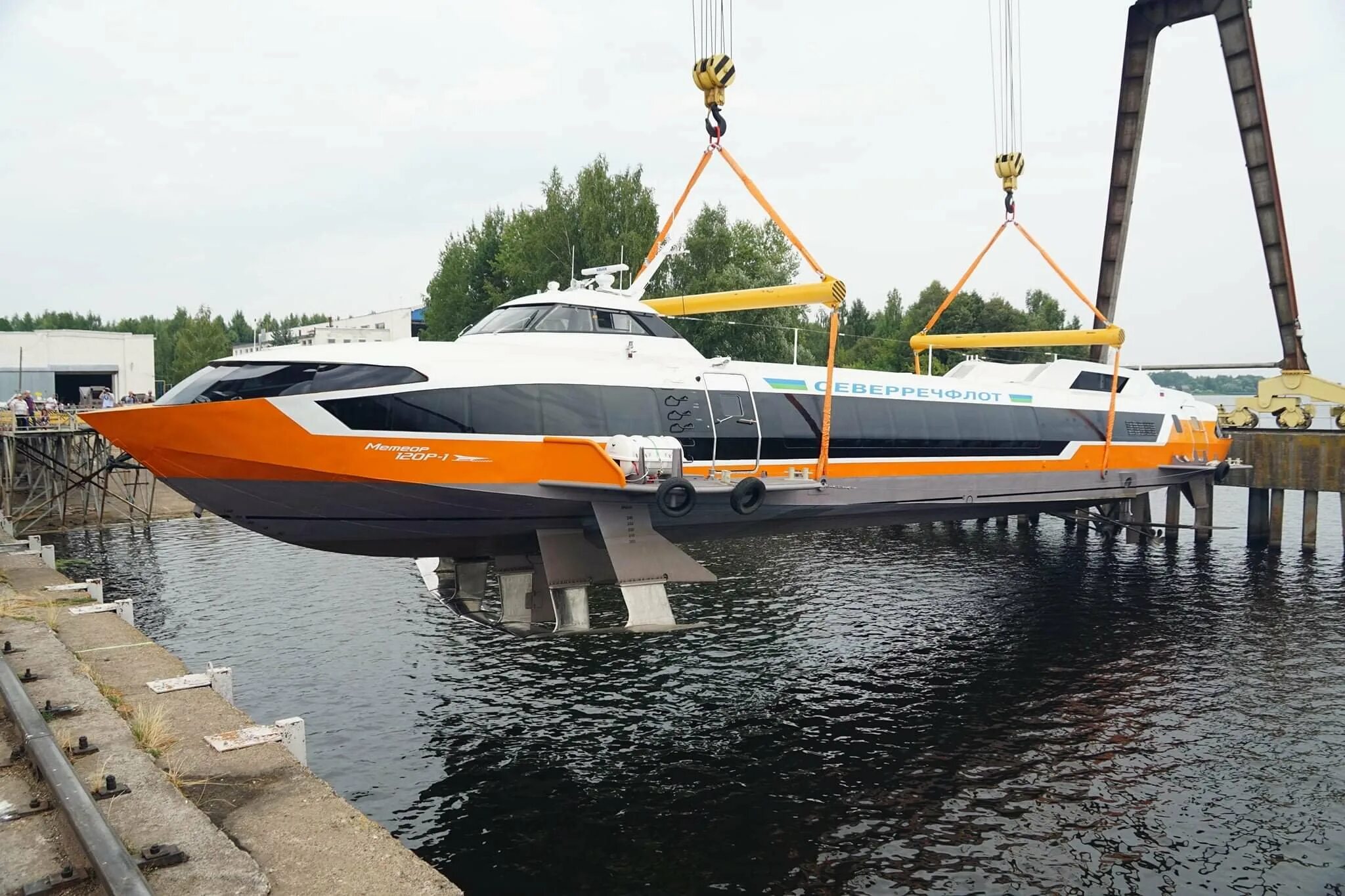 Метеор 1 4. Спк метеор 120р. метеор 120р катер. судно на подводных крыльях метеор 120р. метеор катер 2025.