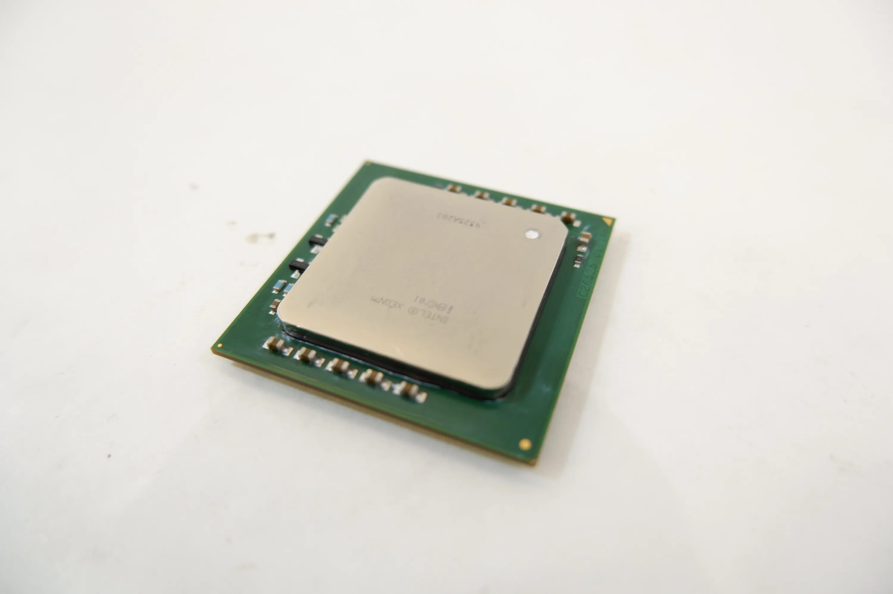 Процессор intel xeon e5-2609v2. X3430 xeon. Intel(r) xeon(r) cpu e5-2680 v4 @ 2. Xeon сокеты. Процессор intel® xeon® e5440.