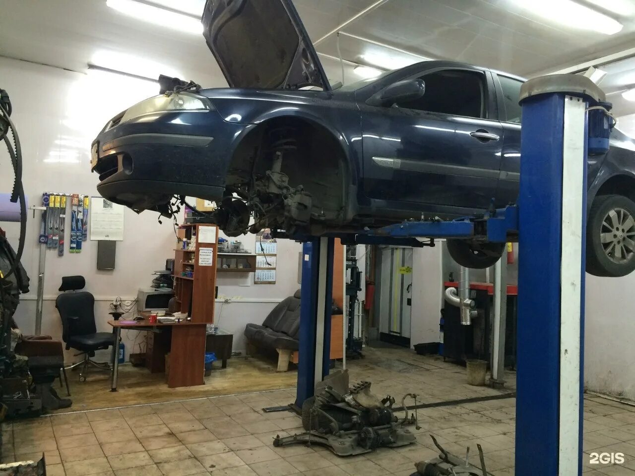 Автосервис max garage. Автосервис в поселке. 3d max автосервис. Автосервис макс. Автосервіс.