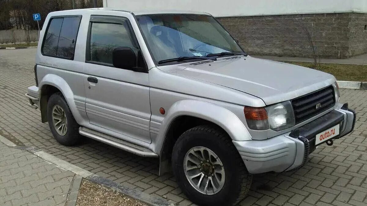 Mitsubishi pajero трехдверный. Mitsubishi Pajero 2 1991. Митсубиси Паджеро 2 коротыш. Mitsubishi Pajero 2 3 двери. Митсубиси Паджеро 2 трехдверный.