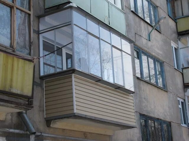 остекление балконов. остекление балконов объявление. остекление балконов пвх. застекленный балкон. остекление балконов компания балкон.