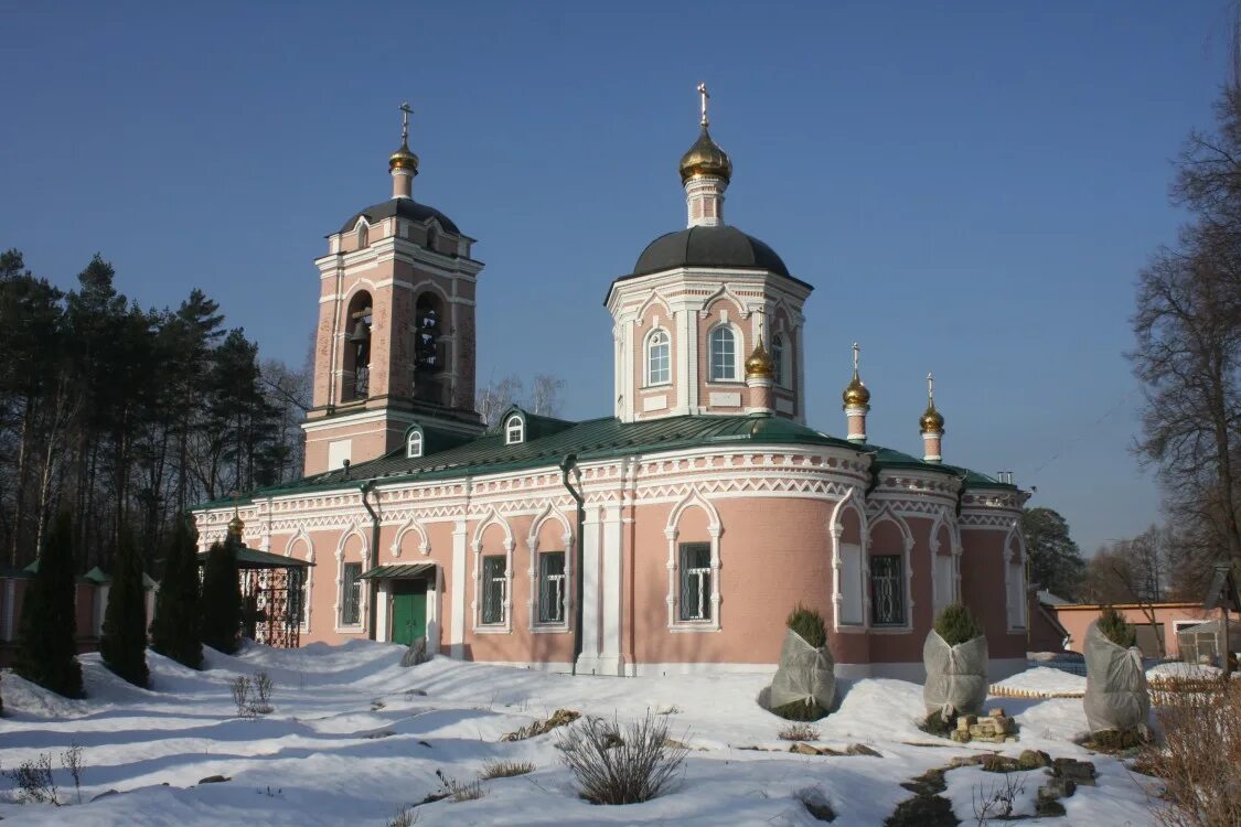 Д захарьино. Храм знамения в захарьино. церковь в захарьино щербинка. захарьино южное бутово. храм иконы божией матери «знамение» в захарьине щербинка.
