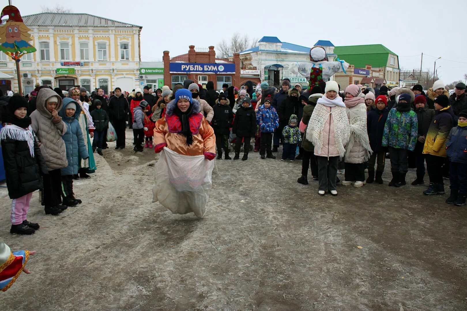 Александров новости видео. Масленица в России. Масленица по дням. Последний день Масленицы.