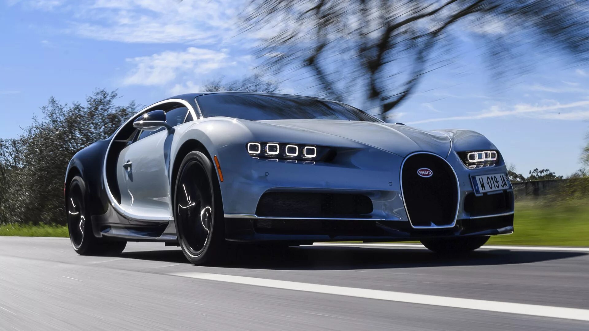 Bugatti 25. Бугатти Вейрон 2022. Бугатти ЧИРОН 2022. Бугатти Вейрон и ЧИРОН. Бугатти Шерон красный.