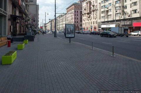 Тротуар в городе