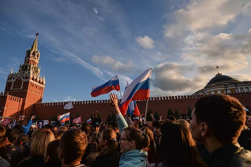 Как прошли праздники в москве. День Росси на красной площади. День Россия на крпсной площадт. Россия праздник красная площадь. День России в Москве.