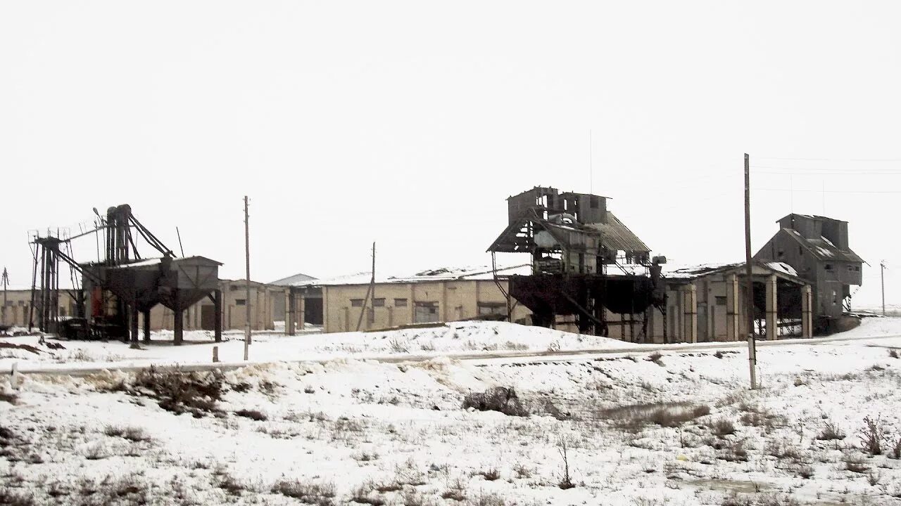 Трактора банкротов. Колхоз банкрот. Продажа обанкротившегося колхоза. Колхозный банкрот. Колхоз банкротство.