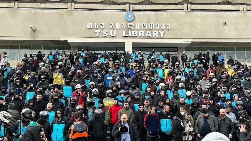 9 апреля тбилиси. Митинг в Тбилиси. Забастовка. Митинг в Тбилиси 1989. Забастовка фото.