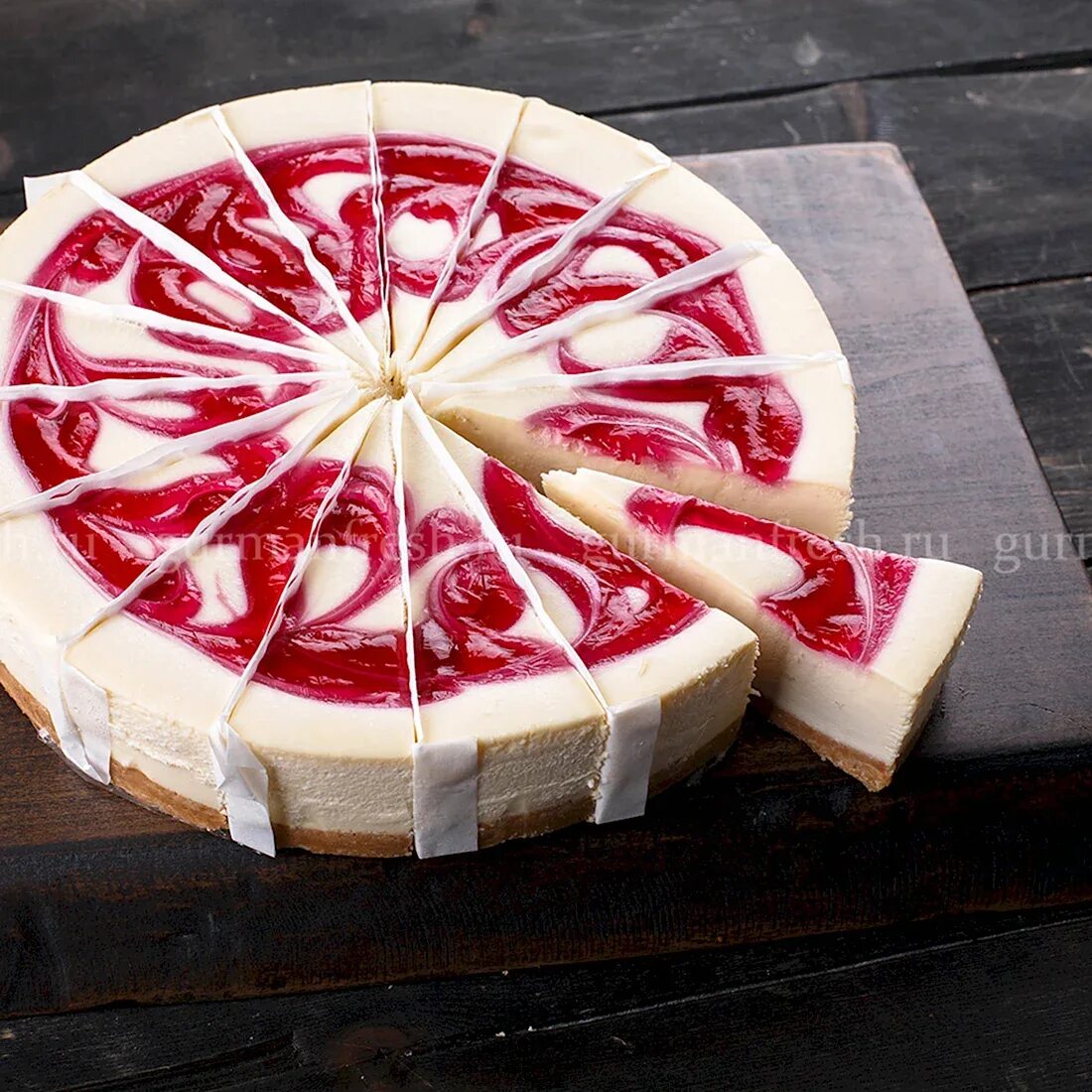 Чизкейк ставрополь. Чизкейк нью-йорк cheeseberry. малиновый чизкейк чизберри. чизкейк new-york с малиной чизберри. чизкейк с малиной чизберри.