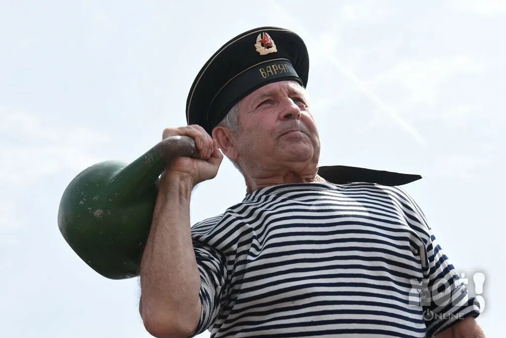 Матросы задрают. Матросы задрают