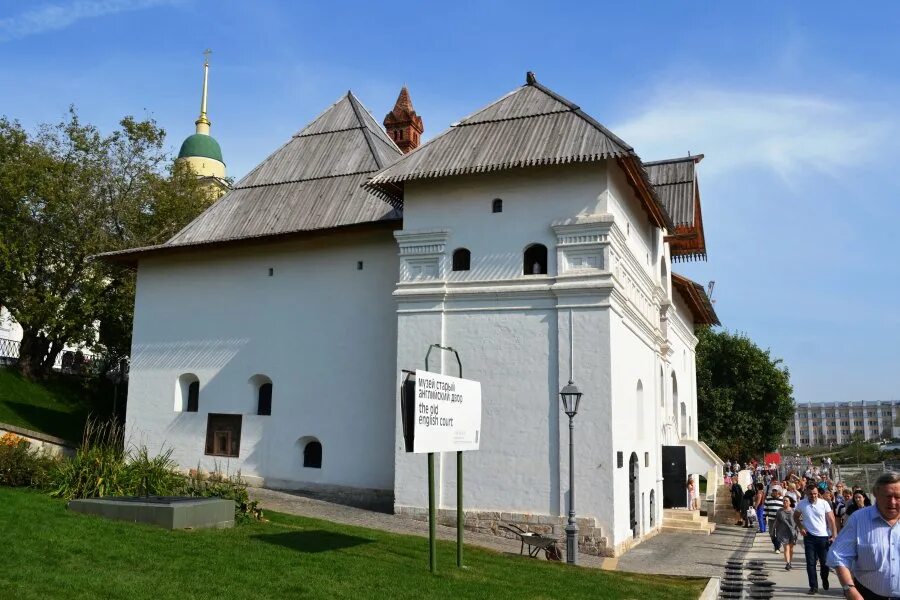 английское подворье на варварке. английское подворье. английский двор в москве на варварке. старый английский двор на варварке. старый английский двор на варварке.