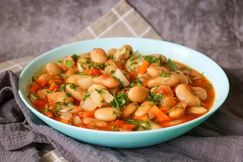 Белая фасоль с овощами