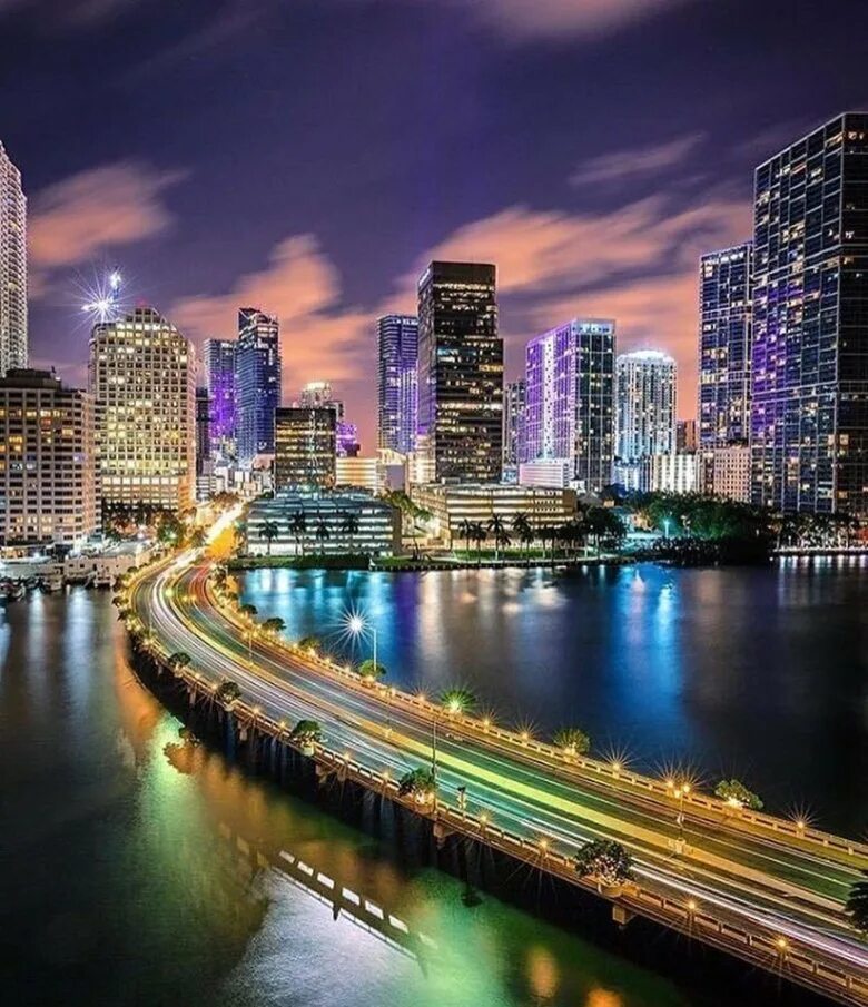 Топовые города. Найт Майами. Майами Сити. Ночной Майами. Майами ночной город.