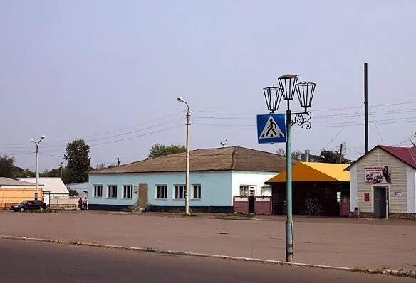 Поселок глазуновка орловская область. Глазуновка парк. Орловский. Братская могила глазуновка. Глазуновка орловская область население.