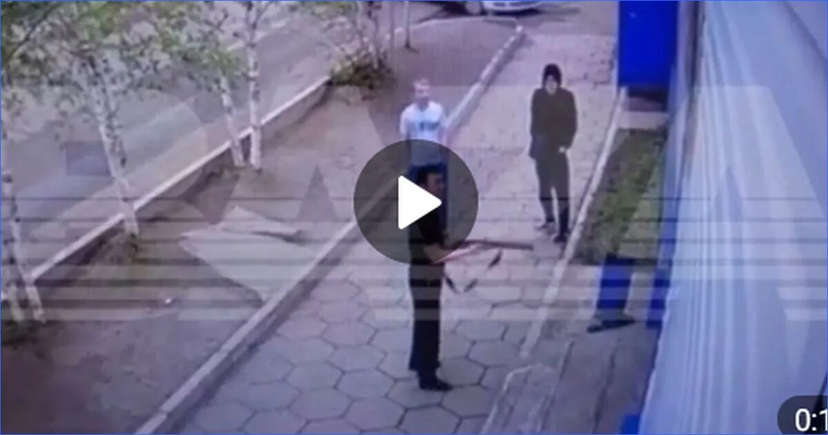 Видео где расстреливают людей в углу крокус