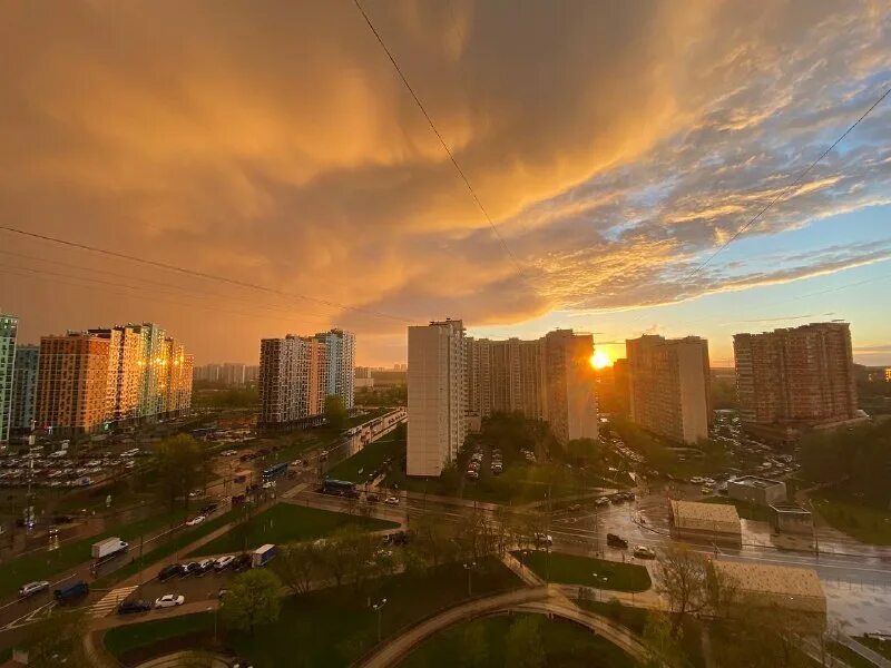дом писателей в переделкино ресторан переделкино. серебристые облака в мосв. дом писателей переделкино ресторан. переделкино стекляшка. переделкино солнечная.