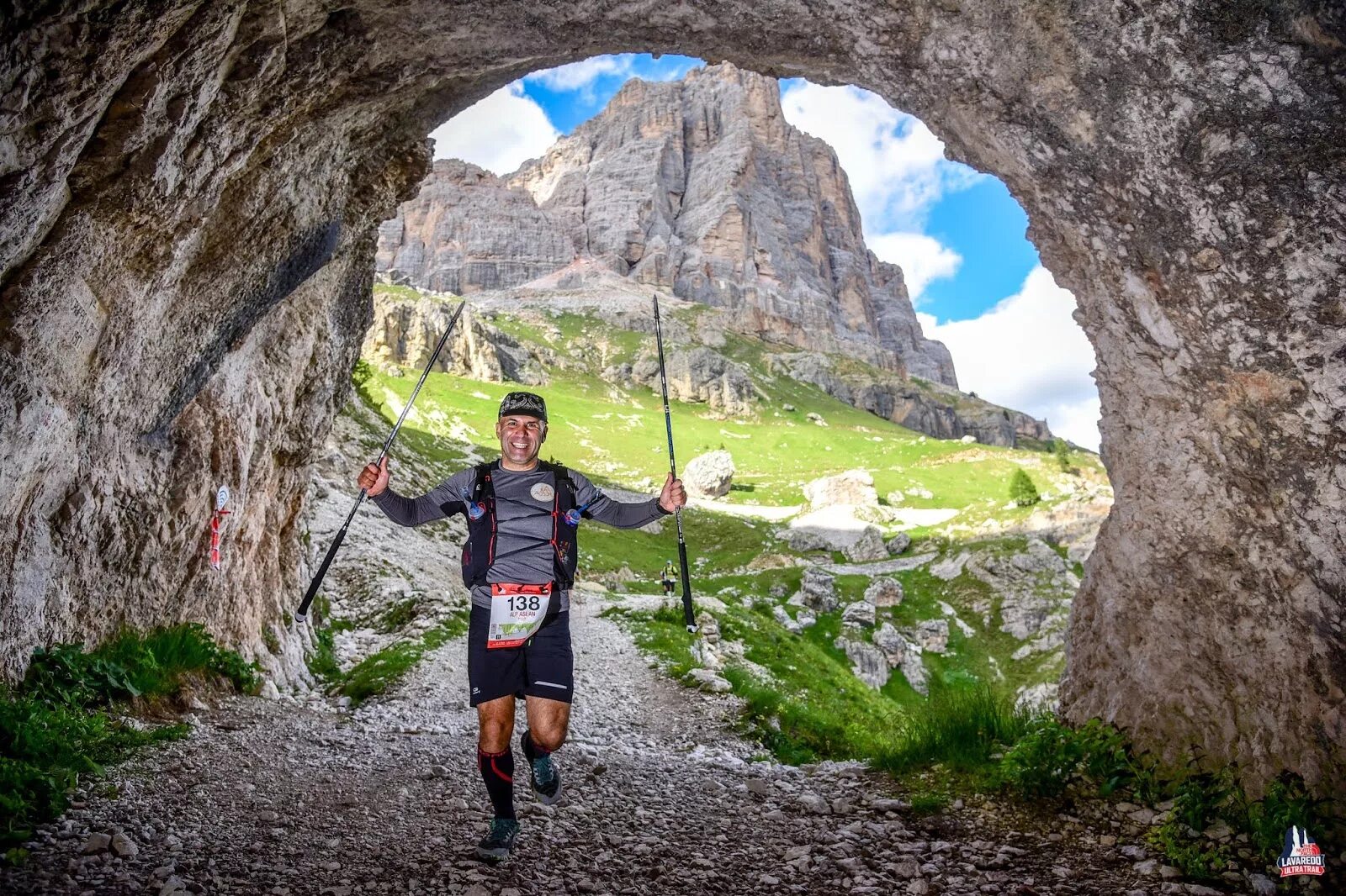 Grut 2018 трейл рюкзак. Utmb фото. Ultra trail. Голден ринг ультра трейл. Ultra 49 trail blue.