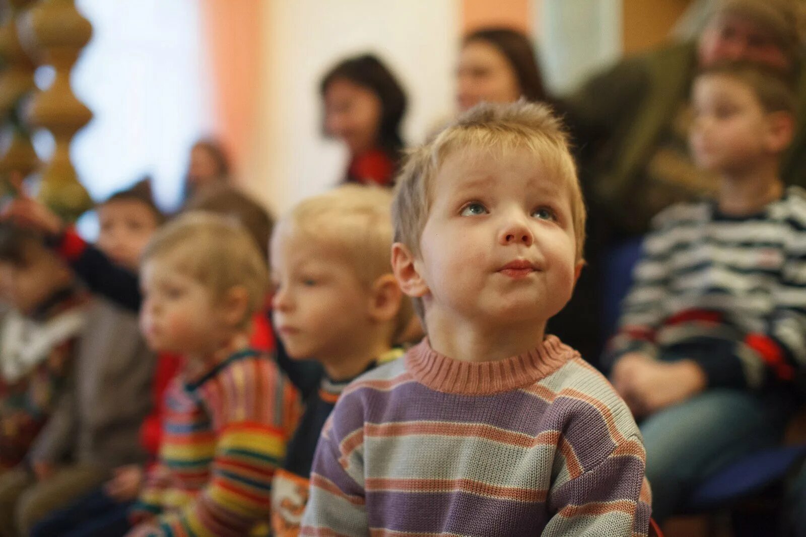 Картинки детей в детском доме. Детский дом. Детдом. Дети в детских домах. Детские дома.