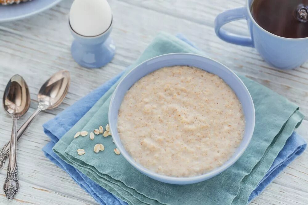 Поридж овсянка. Porridge (овсяная каша). Овсяная каша на молоке. Каша овсяная молочная. Геркулесовая каша на воде без