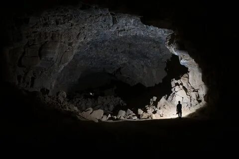 Люди пещеры года
