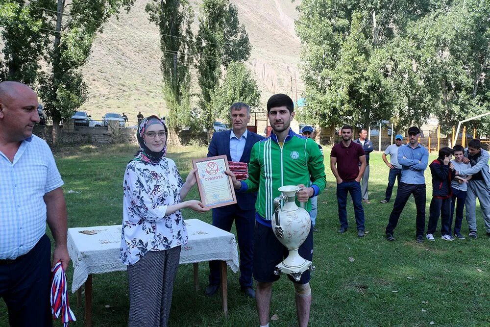 Село кабир Курахский район. Курахский район село курах. Село кабир Курахский район школа. Курахский район футбол.