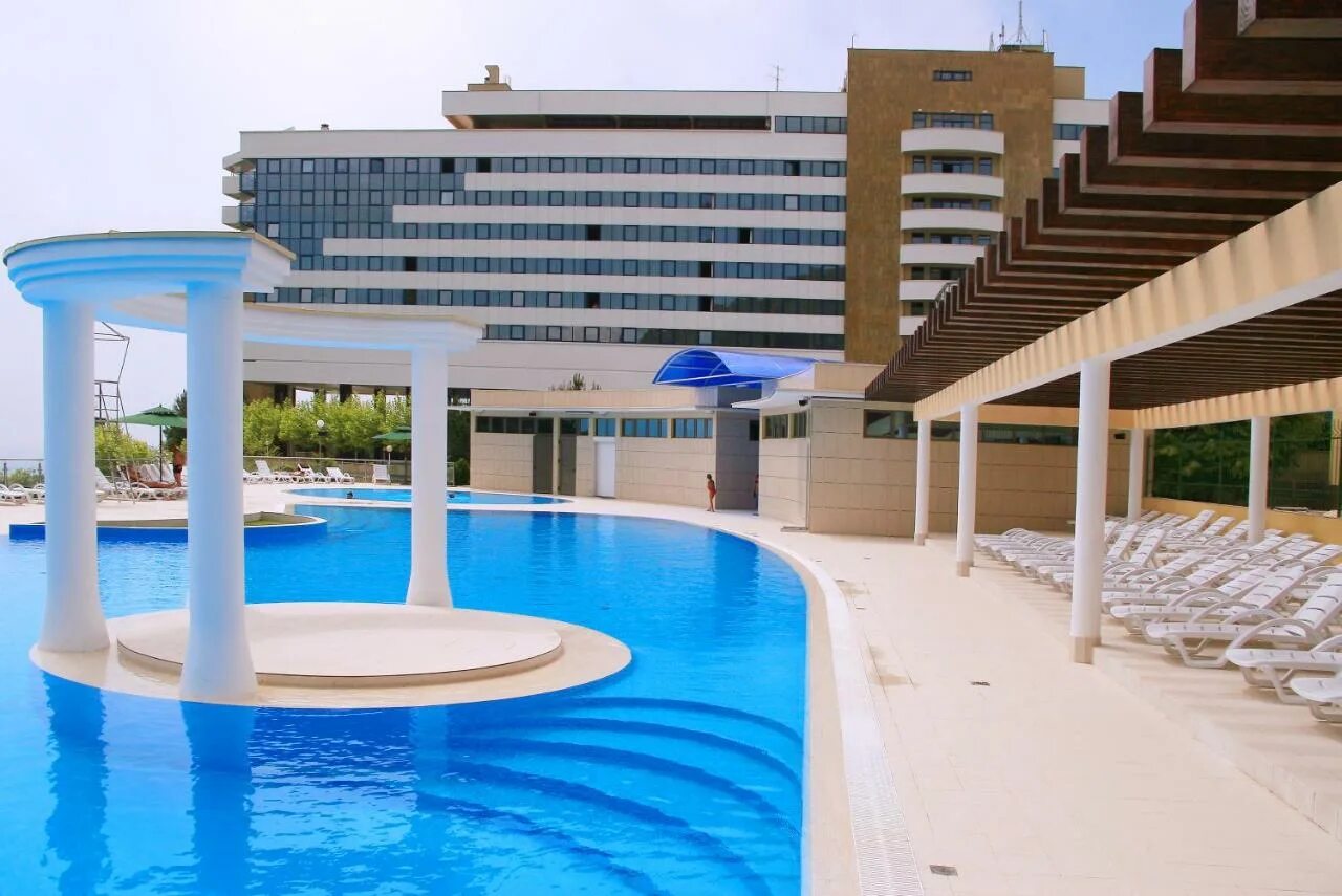 Отель молния ямал небуг туапсинский район. Ямал санаторий небуг. Пансионат молния ямал небуг. Курортный комплекс ямал небуг. Санаторий молния ямал небуг.