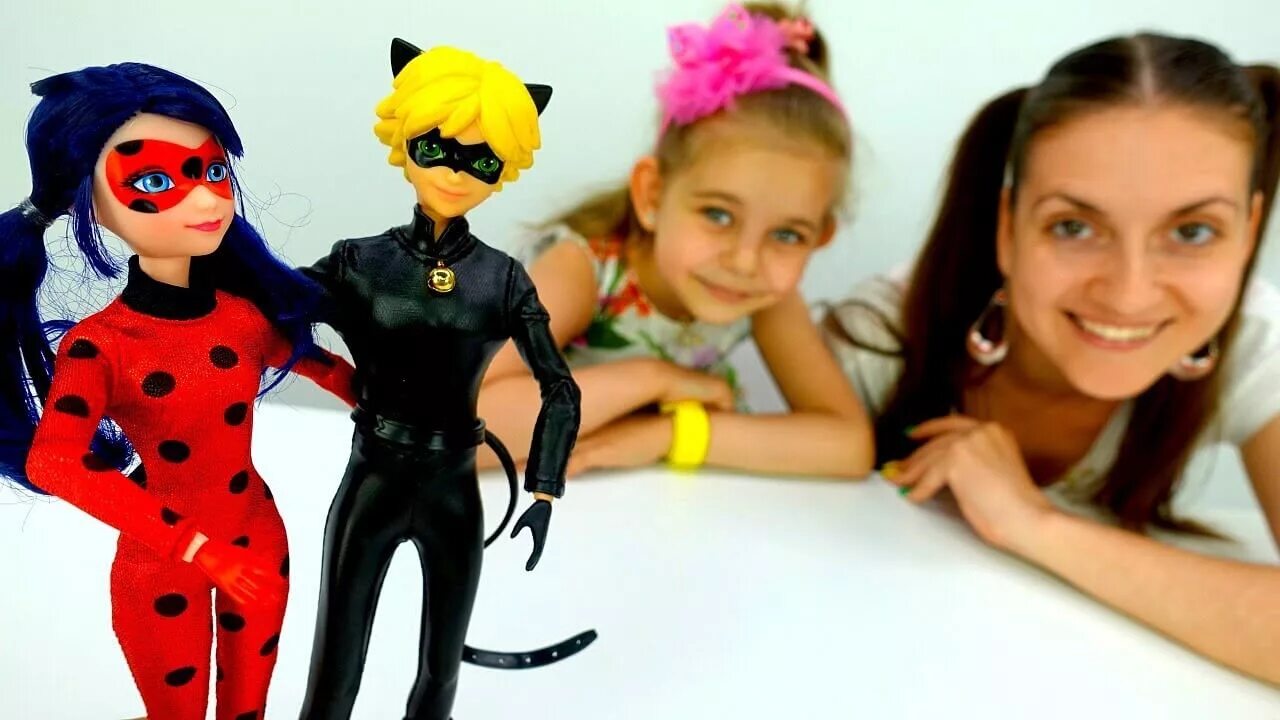 Видео кукол леди баг. Кукла Барби и супер кот. Леди баг и супер кот Барби. Кукла Барби леди баг кукла. Барби игрушки леди баг.