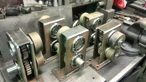 станок усиления профильной трубы схк гусиная лапка. станок для прокатки профильной трубы для холодной. станок лапка. кузнечный блок гусиная лапка. холодная ковка станок гусиная лапка.