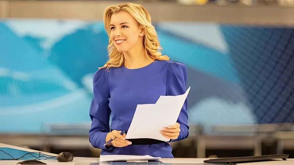Ведущая программы как она. Екатерина березовская ведущая. ведущая первый канал березовская. диктор екатерина березовская. березовская екатерина 1 канал.