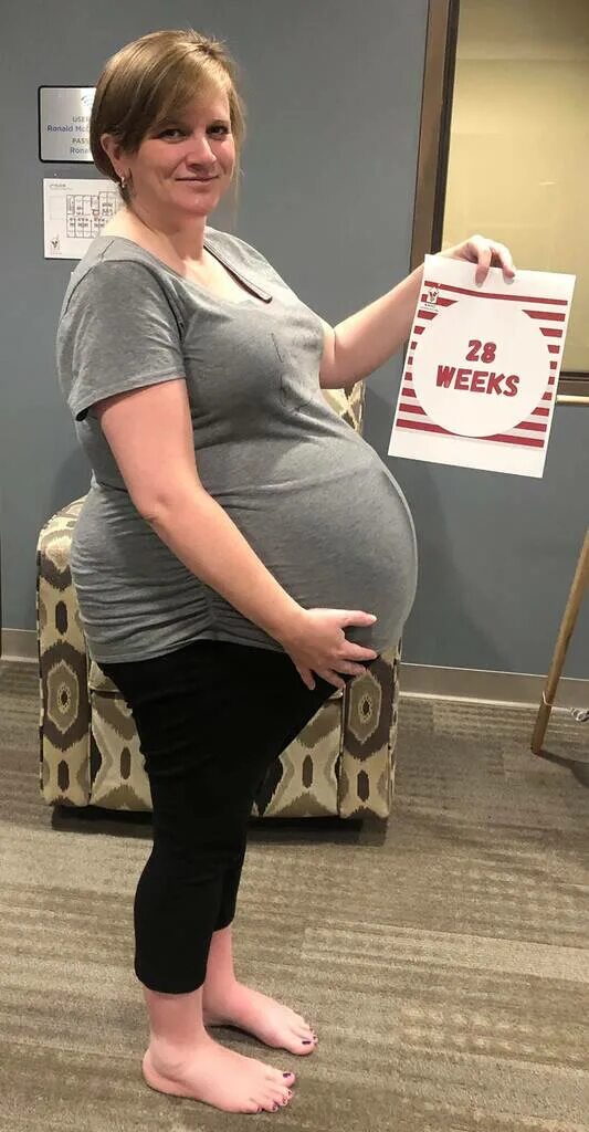 Женщина родившаяся 5. Натали сульман. Женщины после рождения. Женщина родившаяся 5. Женщина родившаяся 5.