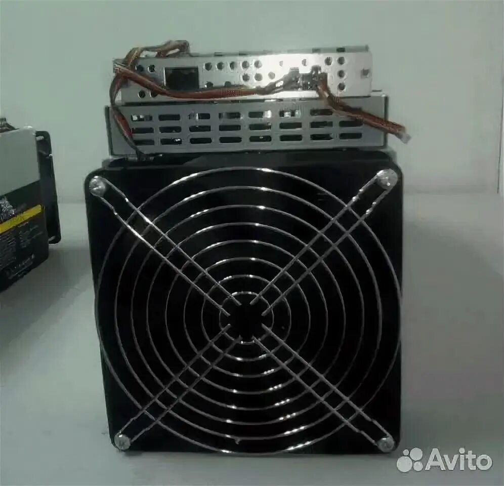 Майнер nerdminer v2. Вентилятор ebit e10. nerdminer v2 что это.