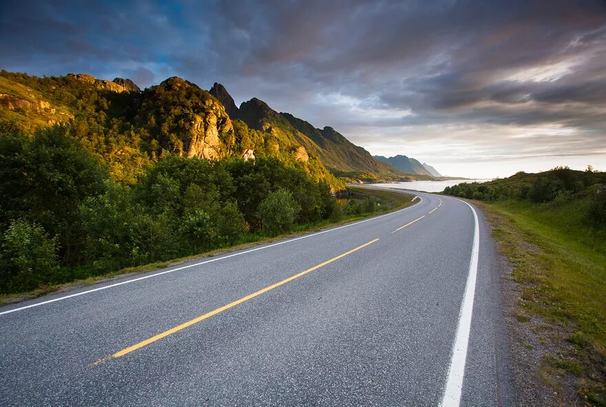 Road views. Красивые дороги. Красивая дорога. Пейзаж дорога. Дорога красивый пейзаж.