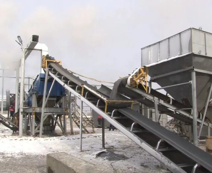 Металлургические шлаковые отвалы нлмк. Ооо "вторресурс-переработка". Переработка шлаков. Шлак металлургический. Переработка шлаков.