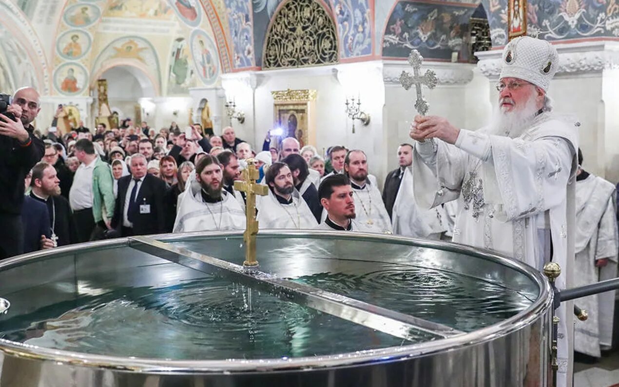 Монастырь в святой воде