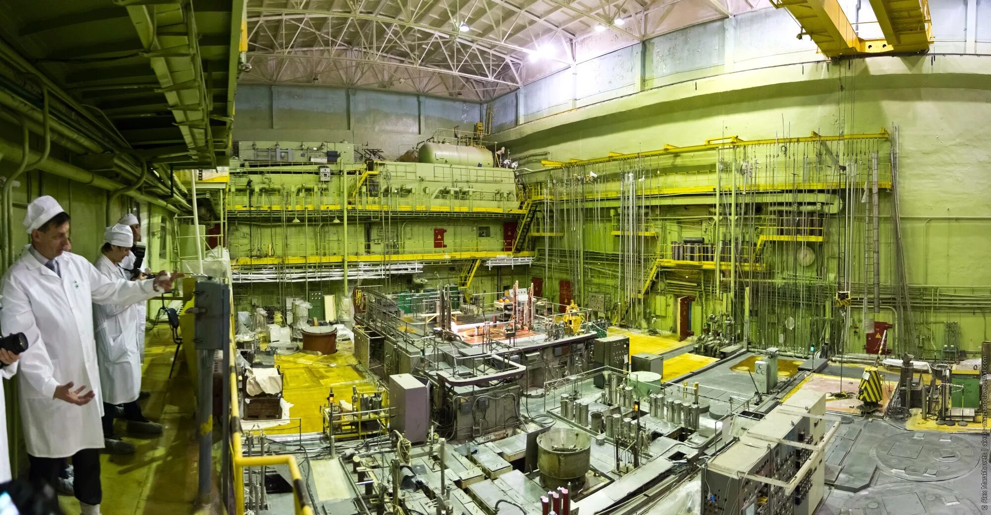 Сельское хоз сша. Производство калифорния. Калифорний 252 нииар. Калифорний 252 нииар. Иридий металл.