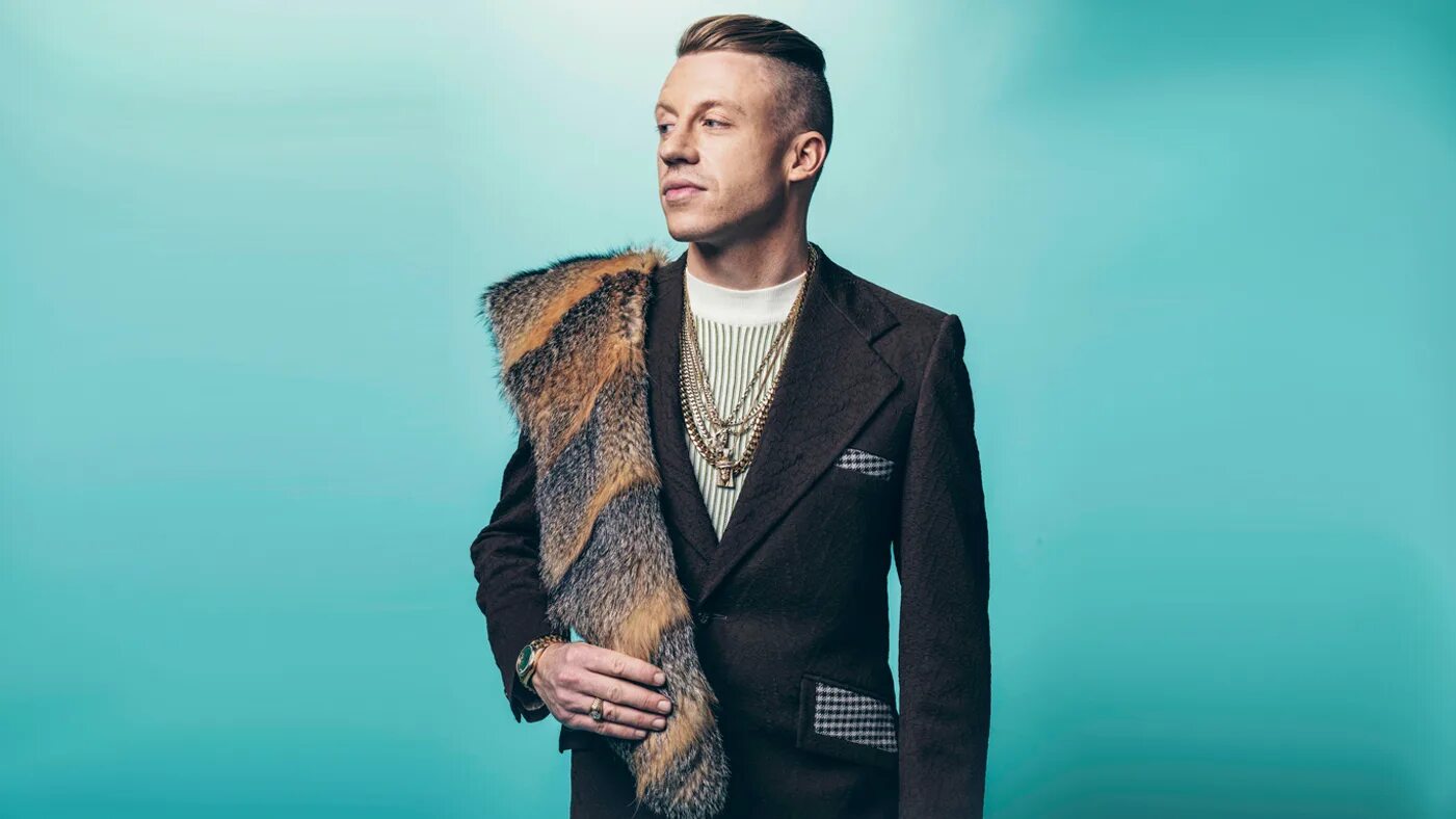 Macklemore wings. Macklemore. macklemore in 2025. macklemore фото. macklemore в шубе.