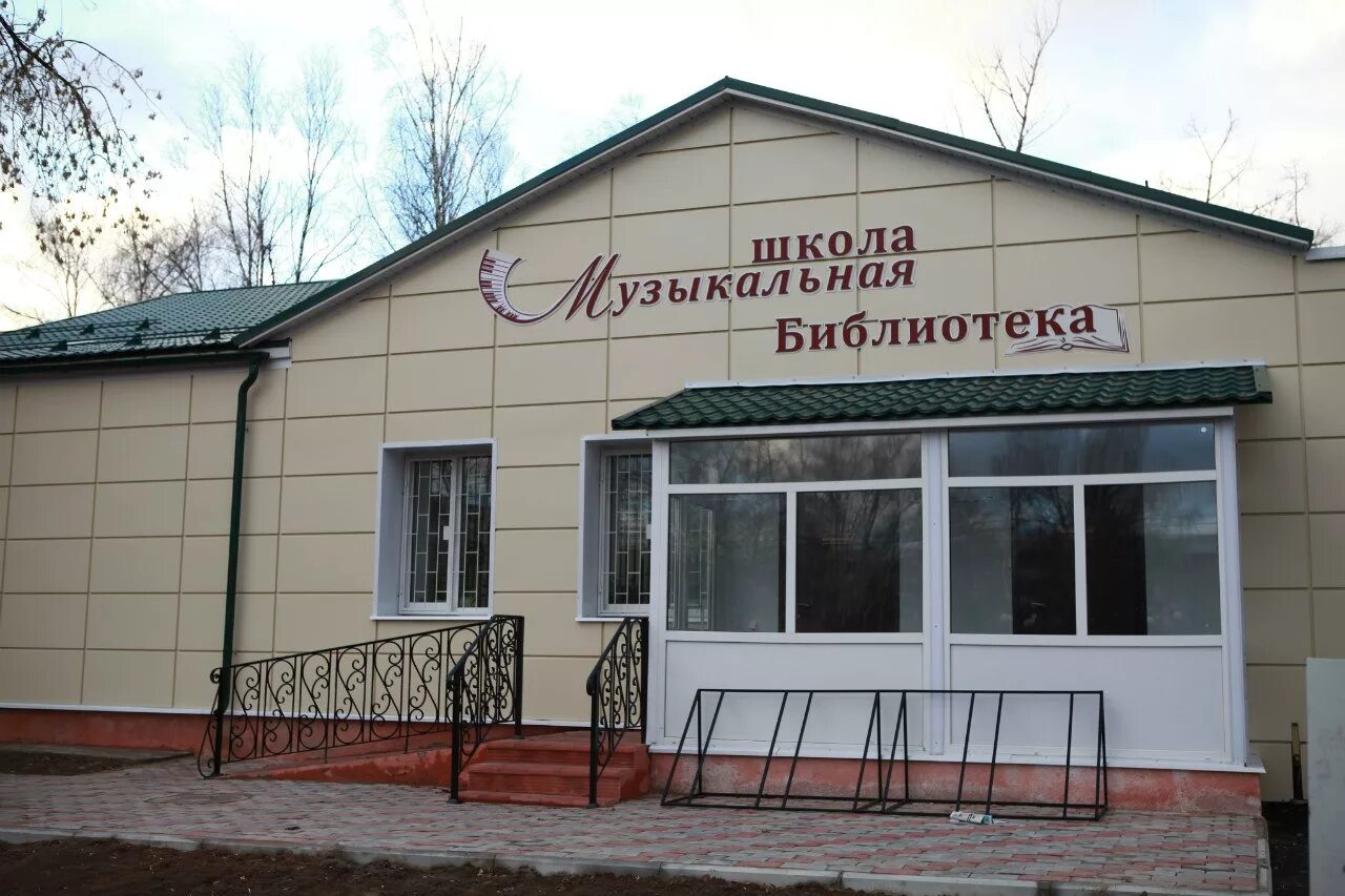 Поселок молодежный толбино московская область. Молодежный в подольском районе. Толбинская школа подольский район. Посёлок молодёжный подольский район 18. Молодёжный подольского района московской области.
