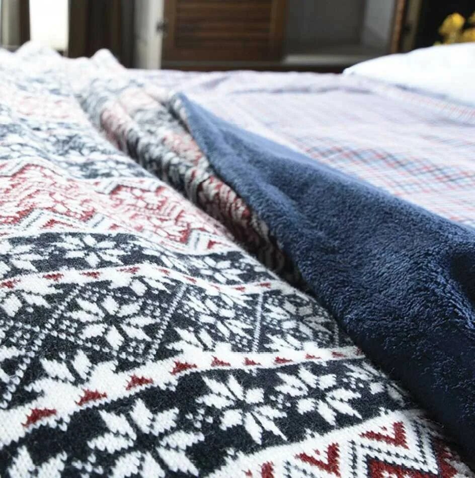 Теплый уютный вязаный плед. Super soft blanket плед. Плед в помощь. Плед в помощь. Плед в помощь.