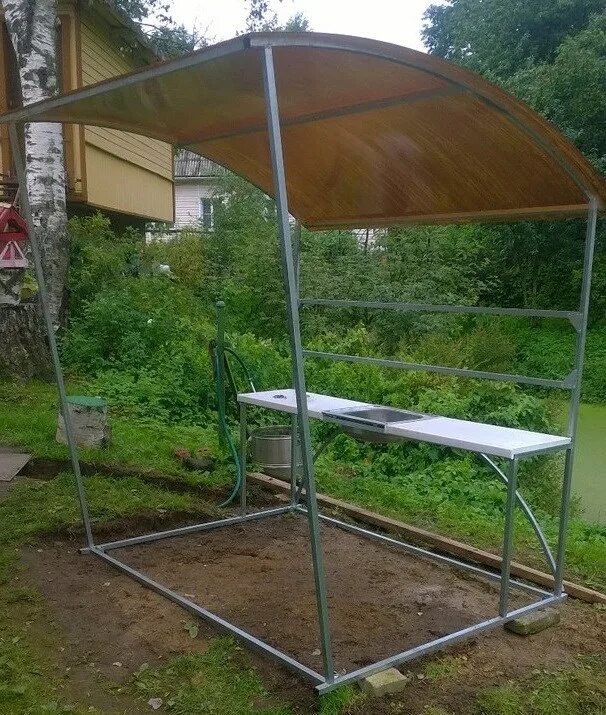 кухня для летней кухни. летняя кухня новатор для дачи. кухня новатор. уличный умывальник с крышей. стол для летней кухни.