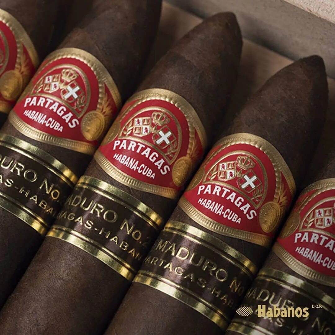 Cigar shop ru. Партагас сигары кубинские. Сигара PARTAGAS Habana. Кубинская сигара Habanos. Сигариллы PARTAGAS Cuba.