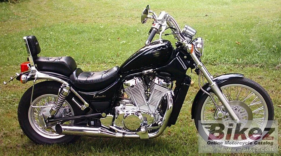 Buy 2002 Suzuki Intruder 1500 Cruiser on 2040-motos