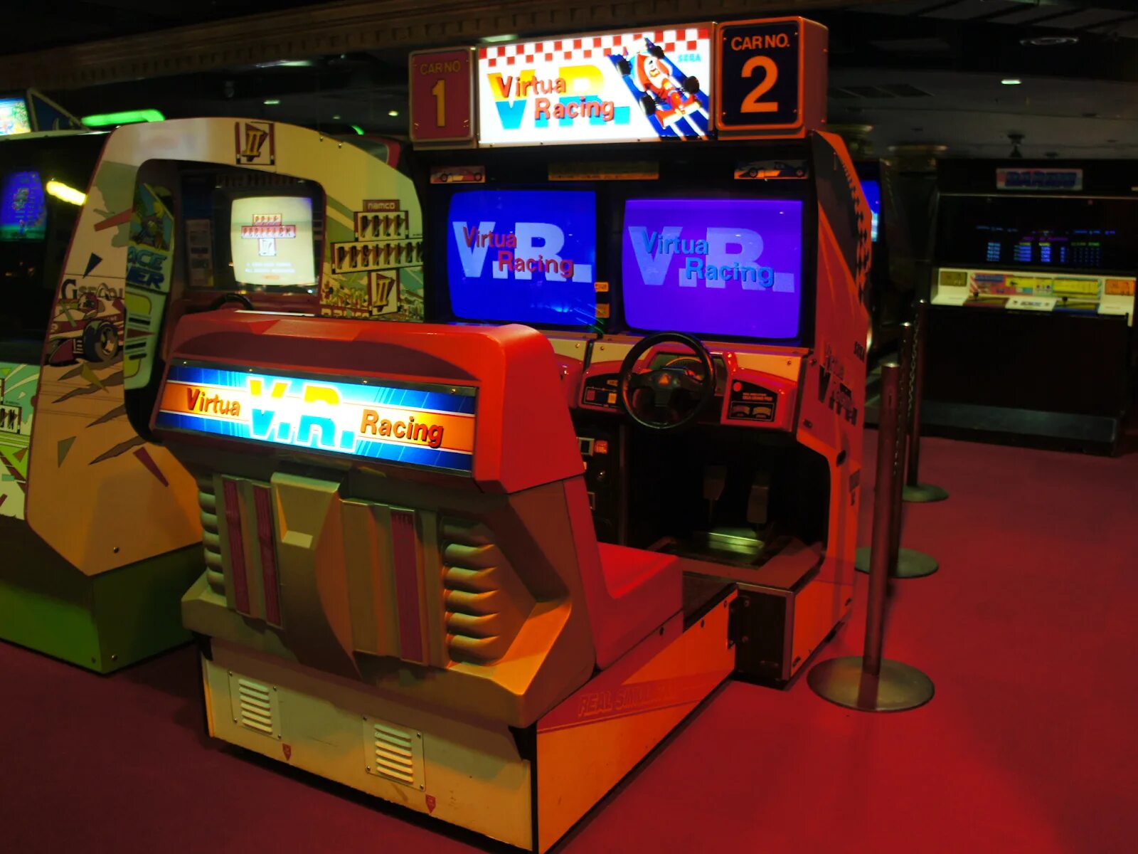 Драйв автоматы. Игровой автомат "Sega Rally 2". Игровой аппарат Sega Virtua cop. Ridge Racer аркадный автомат. Игровой автомат Форд рейсинг.