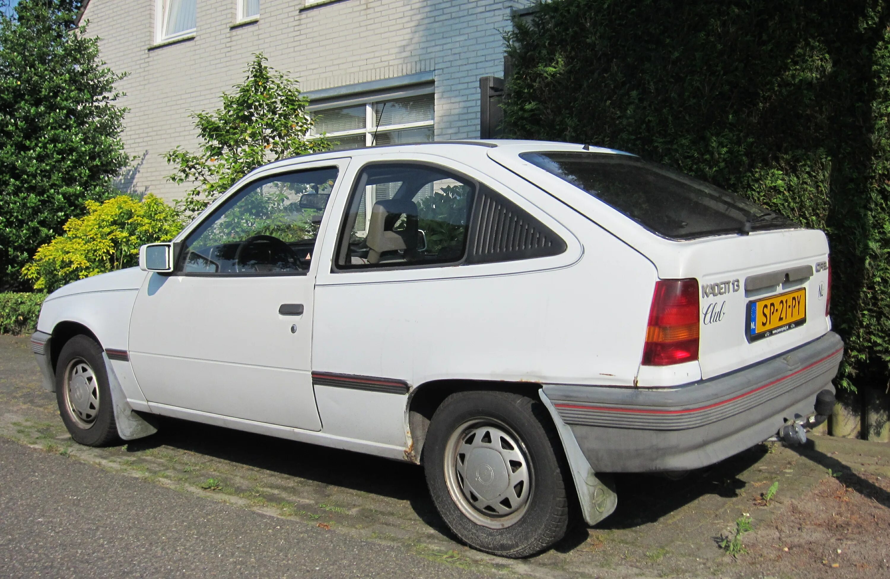 Opel kadett 1996. Опель кадет 1. 3 1983. Опель кадет 1988 1. 3.