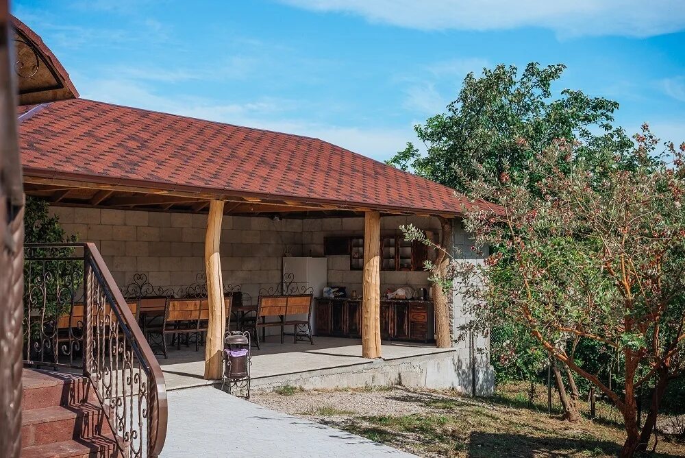 Вилла фамилия абхазия. Villa familia (вилла фамилия). villa familia отель абхазия. вилла фамилия абхазия новый афон. новый афон абхазия ул братьев джинджолия 44 у левы и аллы.