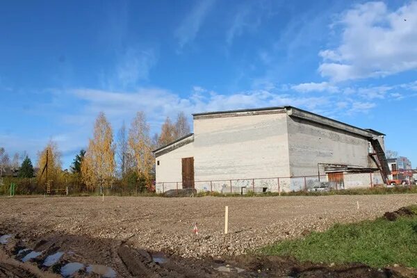 Погода п октябрьский архангельской области. Посёлок Октябрьский Архангельская область Устьянский район. П Октябрьский Устьянского района Архангельской области. Архангельская область стадион. Спорткомплекс Устьянский район Октябрьский.