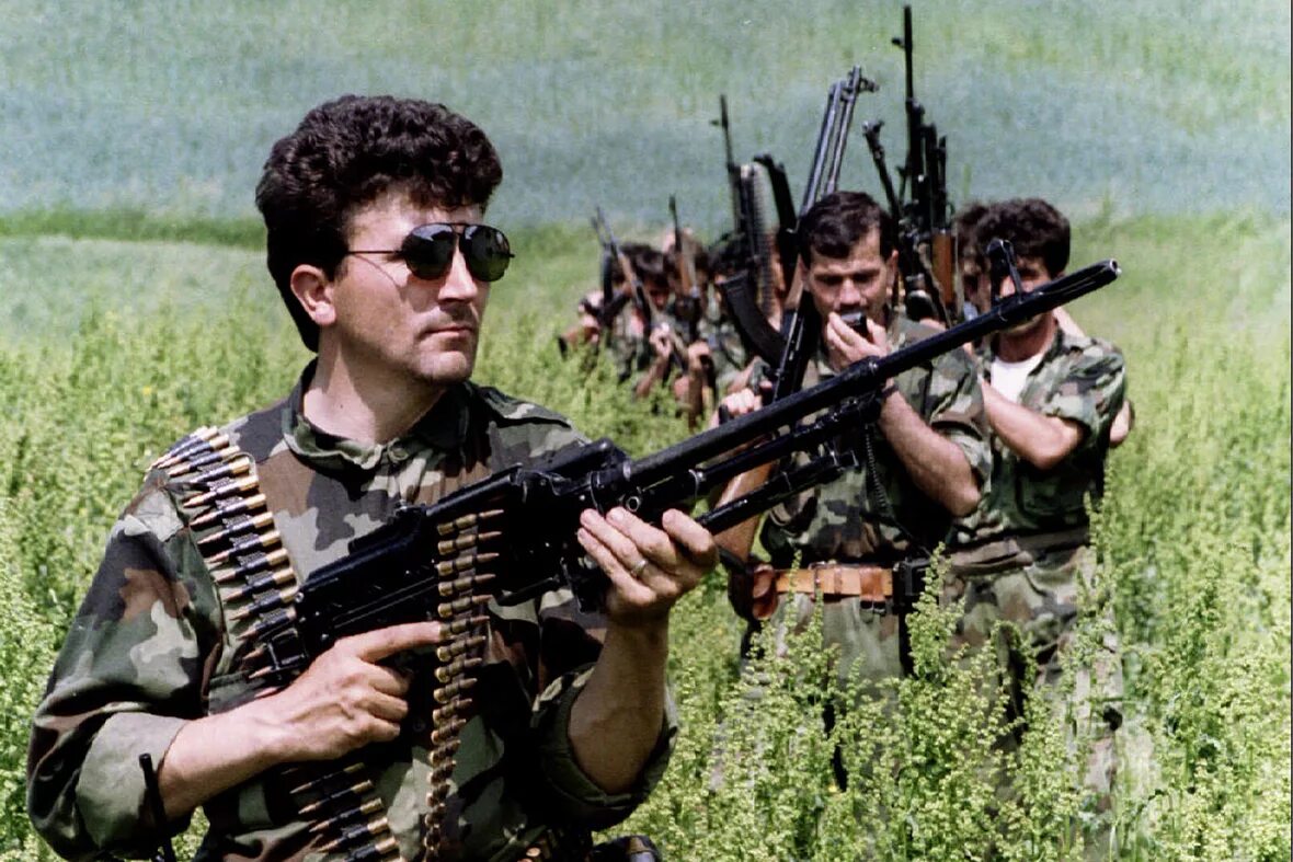 Русские добровольцы в сербии 1999. Российские добровольцы в югославии 3 рдо. Сербы в боснии. Сербы в боснии. Операция коридор 1992.