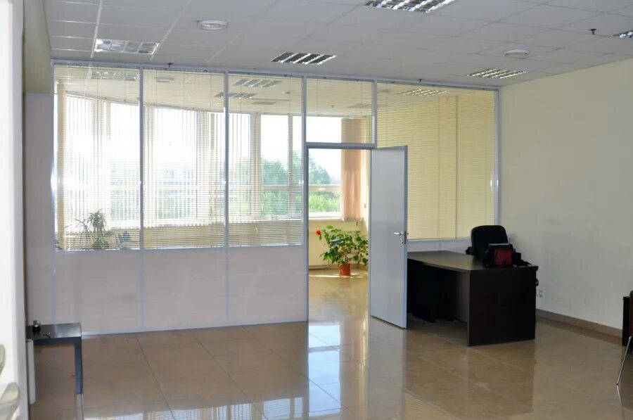 Арендаторы екатеринбург. Высоцкого 4 корпус 2 екатеринбург. Радищева, 6а. Аренда кабинета екатеринбург. Карла либкнехта, 22, офис 615.