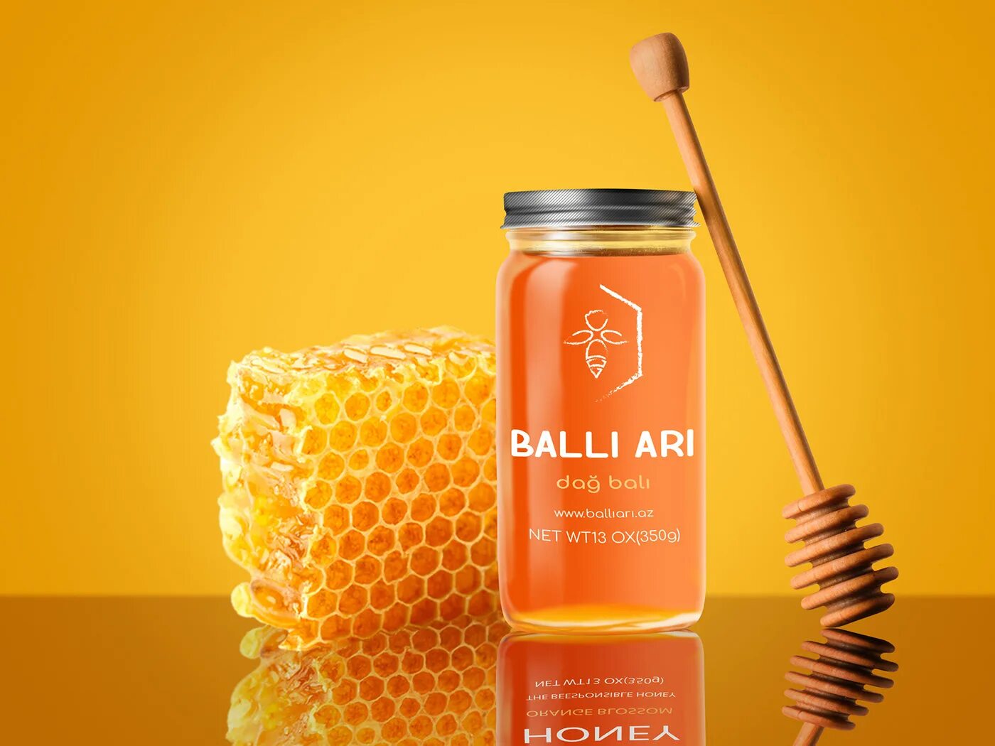 Включи honey. Мед мокап. Мёд упаковка мокап. Мокап баночка меда. Банка мёда Mockup.