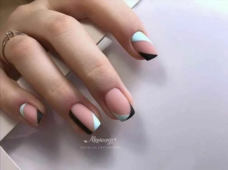Маникюр френч асимметрия ArtPlus 24pcs x 4 (4-Pack) Purple Glitter Elegant Touch French Manicure False Na